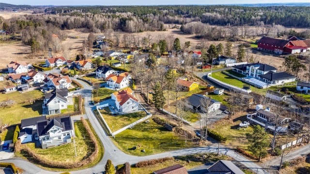 I Grefsrødgrenda er det ingen gjennomgangstrafikk - kun et rolig og barnevennlig miljø.
