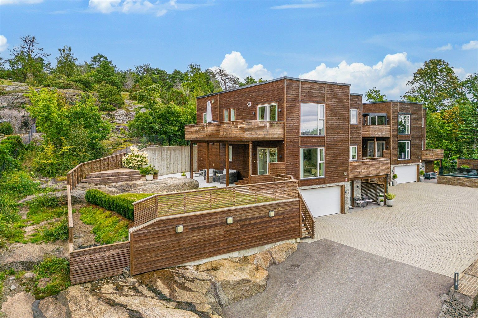 Her kan en trygt slippe barna ut for å leke uten bekymringer.