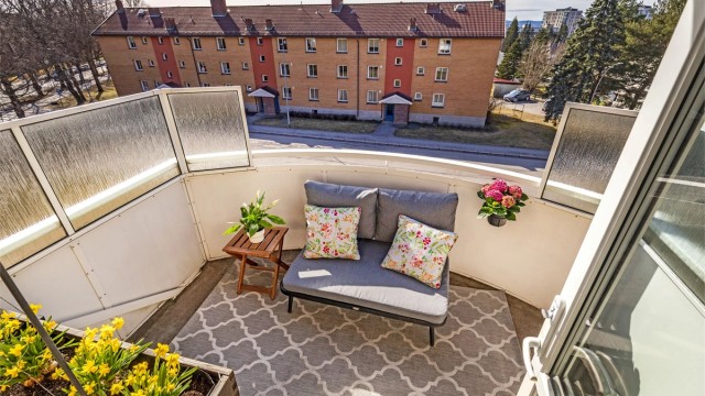 Leiligheten ligger i Nordre Åsen borettslag som ligger i rolige omgivelser men med kort vei til bl.a. Storo. Foto: Hanne Bruland/Fotohanne