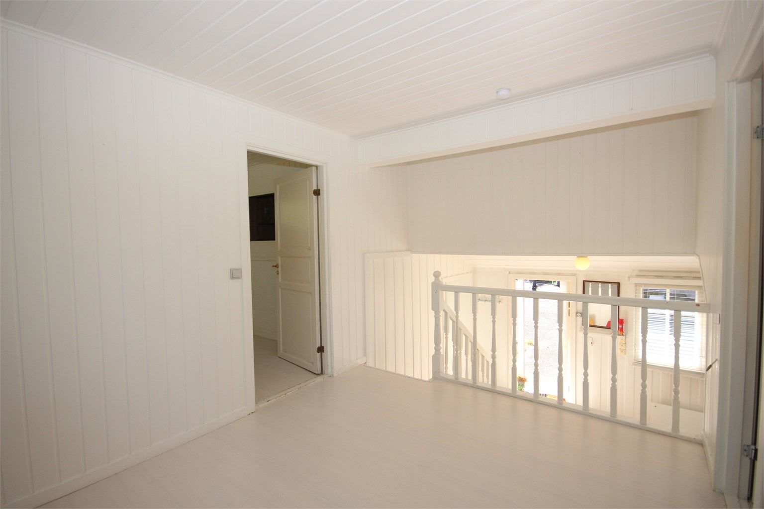 Når du går opp trappen kan du benytte plassen som ekstra oppholdsrom. 