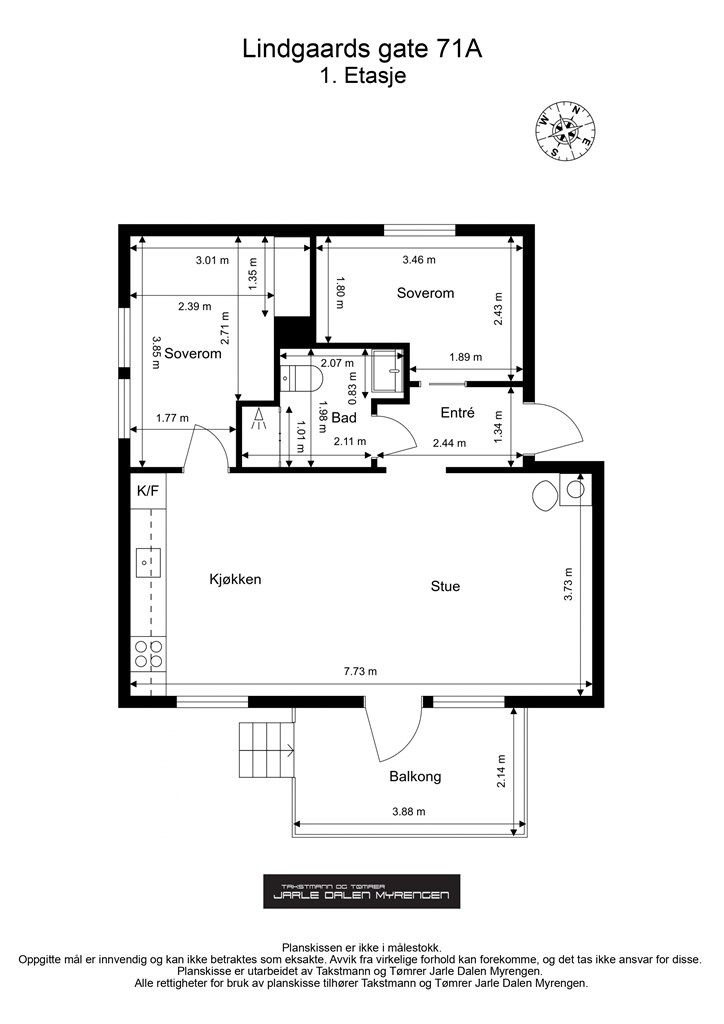Leiligheten har en effektiv planløsning med entré, to soverom, bad og åpen stue- og kjøkkenløsning.