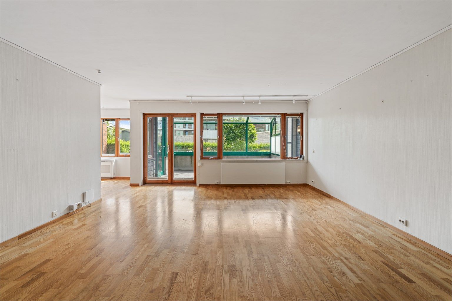 Lys og romslig 3-roms leilighet med utgang til innglasset balkong.

Foto: Nordbø Foto