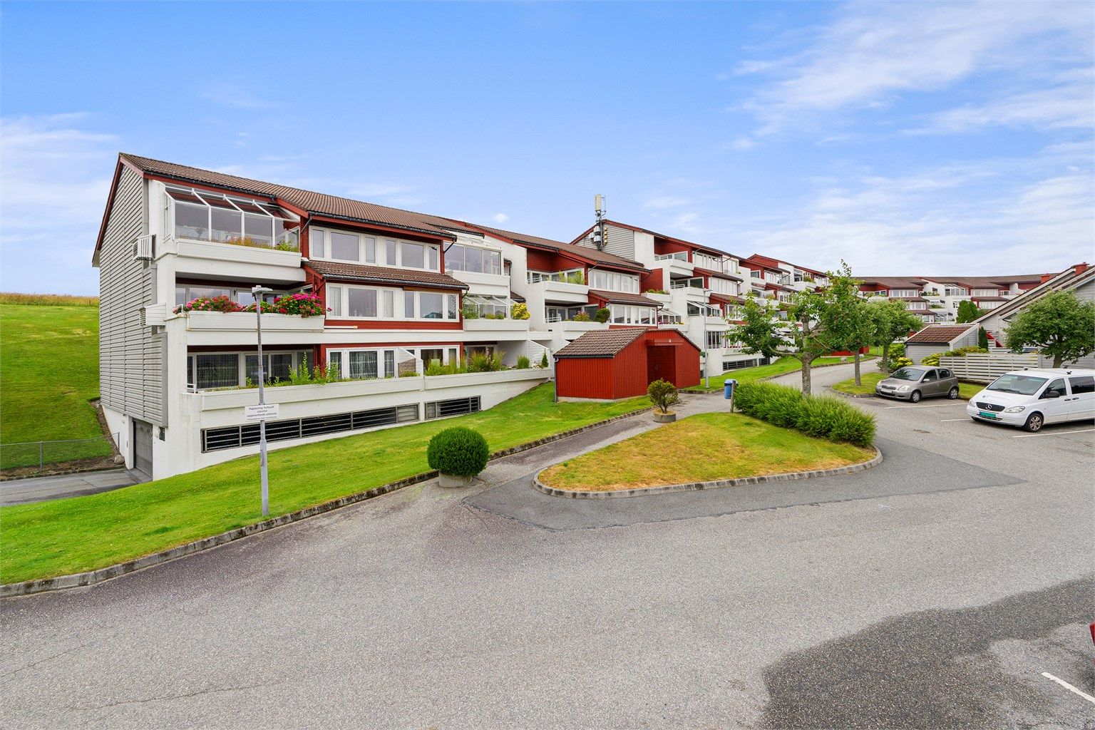 Lene Hviding v/Krogsveen har gleden av å presentere Mjughaug Terrasse 2.