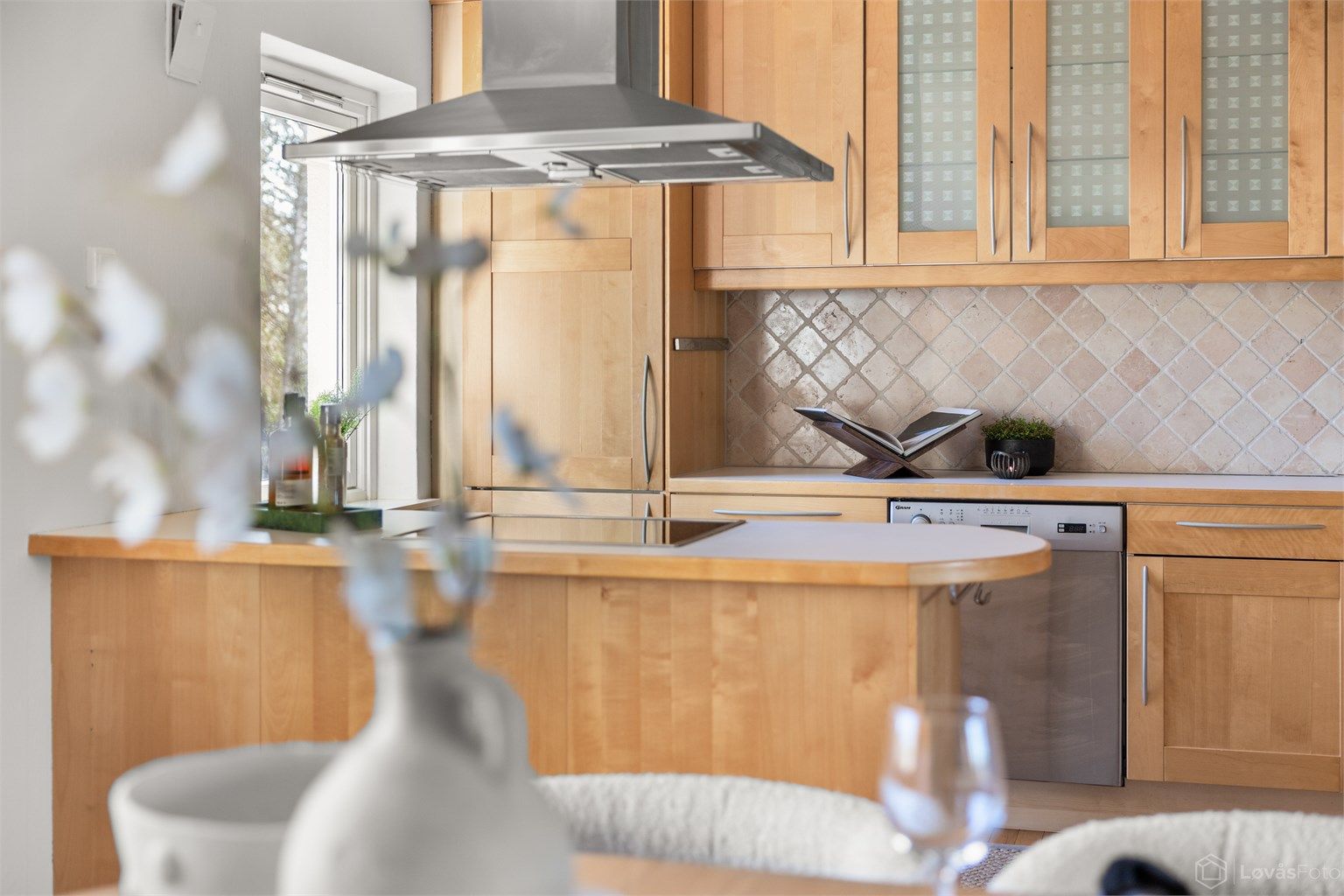 Spisestue og kjøkken