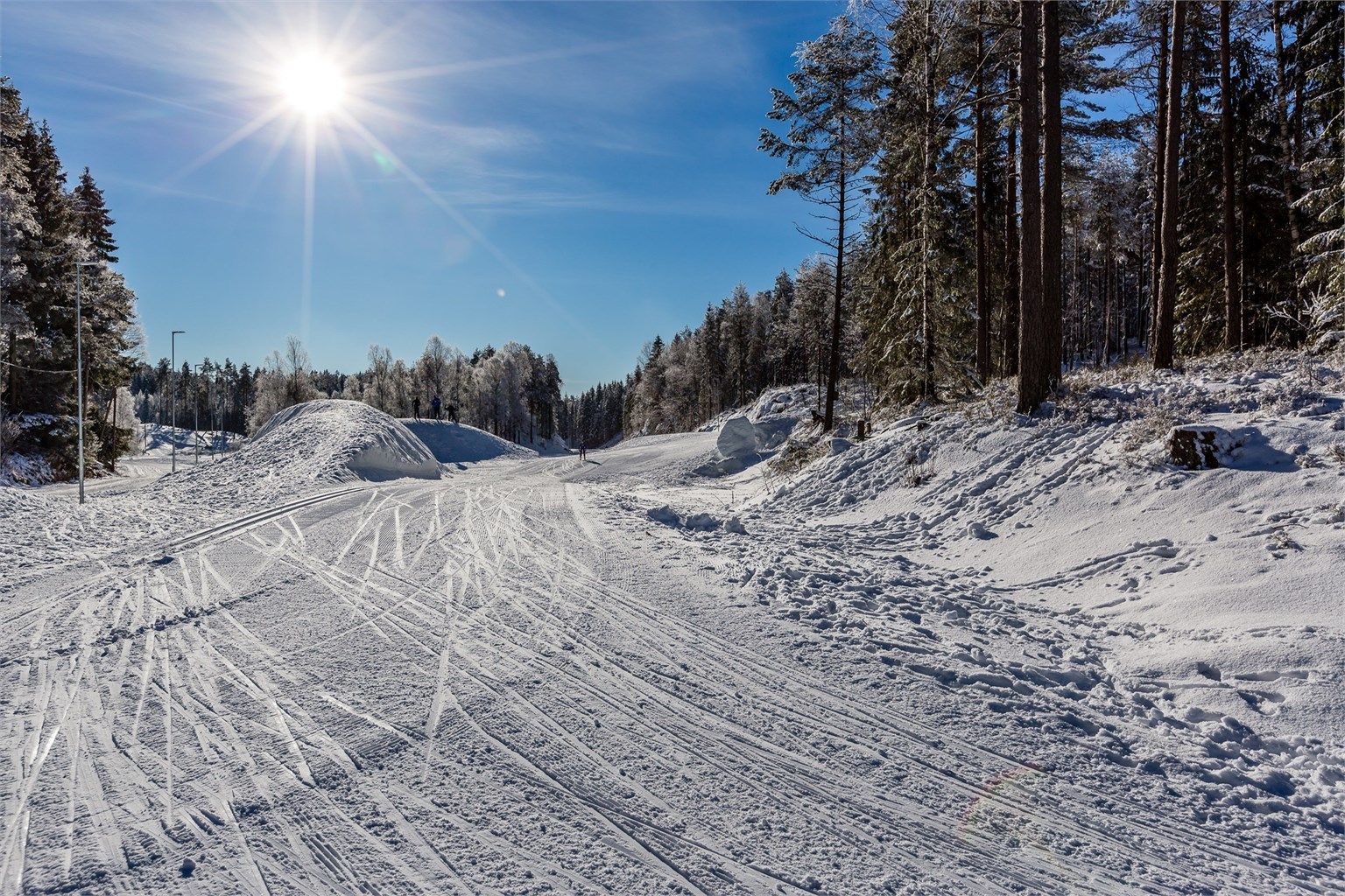 Linderudkollen langrennsarena har 5 km løyper + arena og skileik