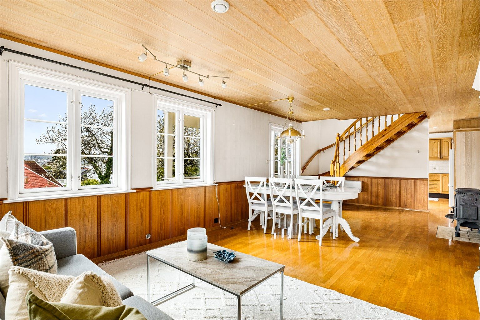 Utførelse og materialvalg bærer preg av høy kvalitet.