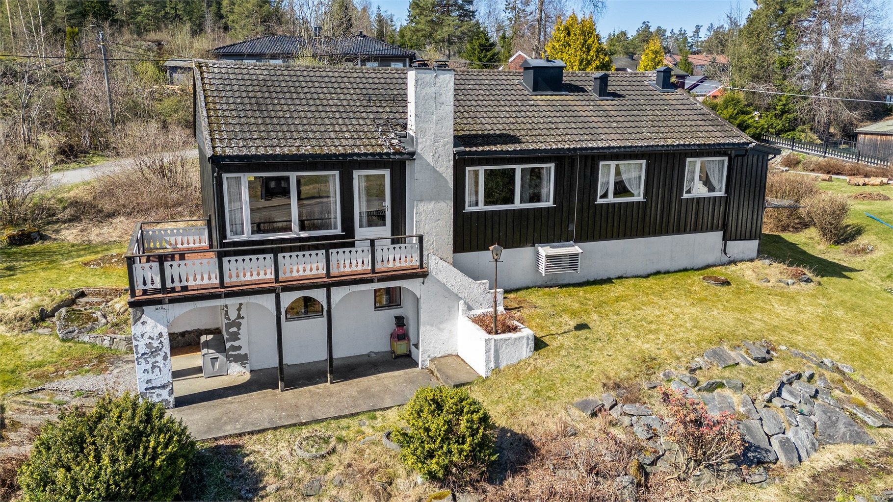Boligen har flere uteplasser