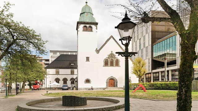 - Nærmeste nabo til koselige St. Jakobs plass -