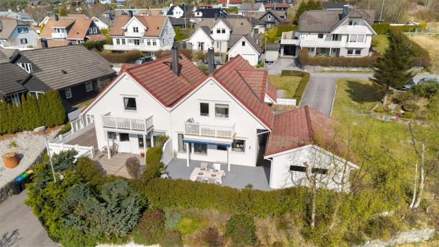 Velkommen til Nørvegjerdet 40 presentert av Eiendomsmegler/Partner Marit Stuen Aursnes