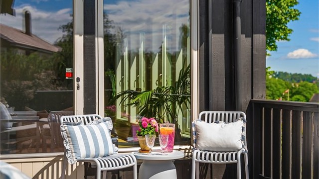 Balkongdør med to-lags glass fra 2017.