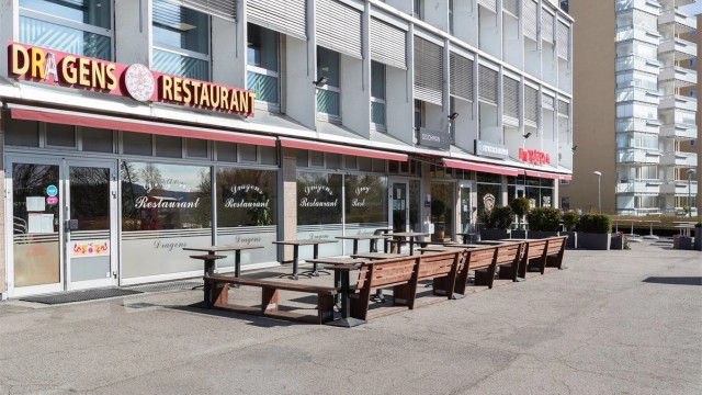 Området byr på et variert utvalg av lokale servicetilbud.