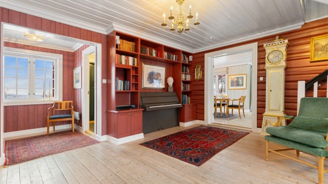 Tømtebakken 3 er et meget vakkert hjem hvor sjarm møter det moderne