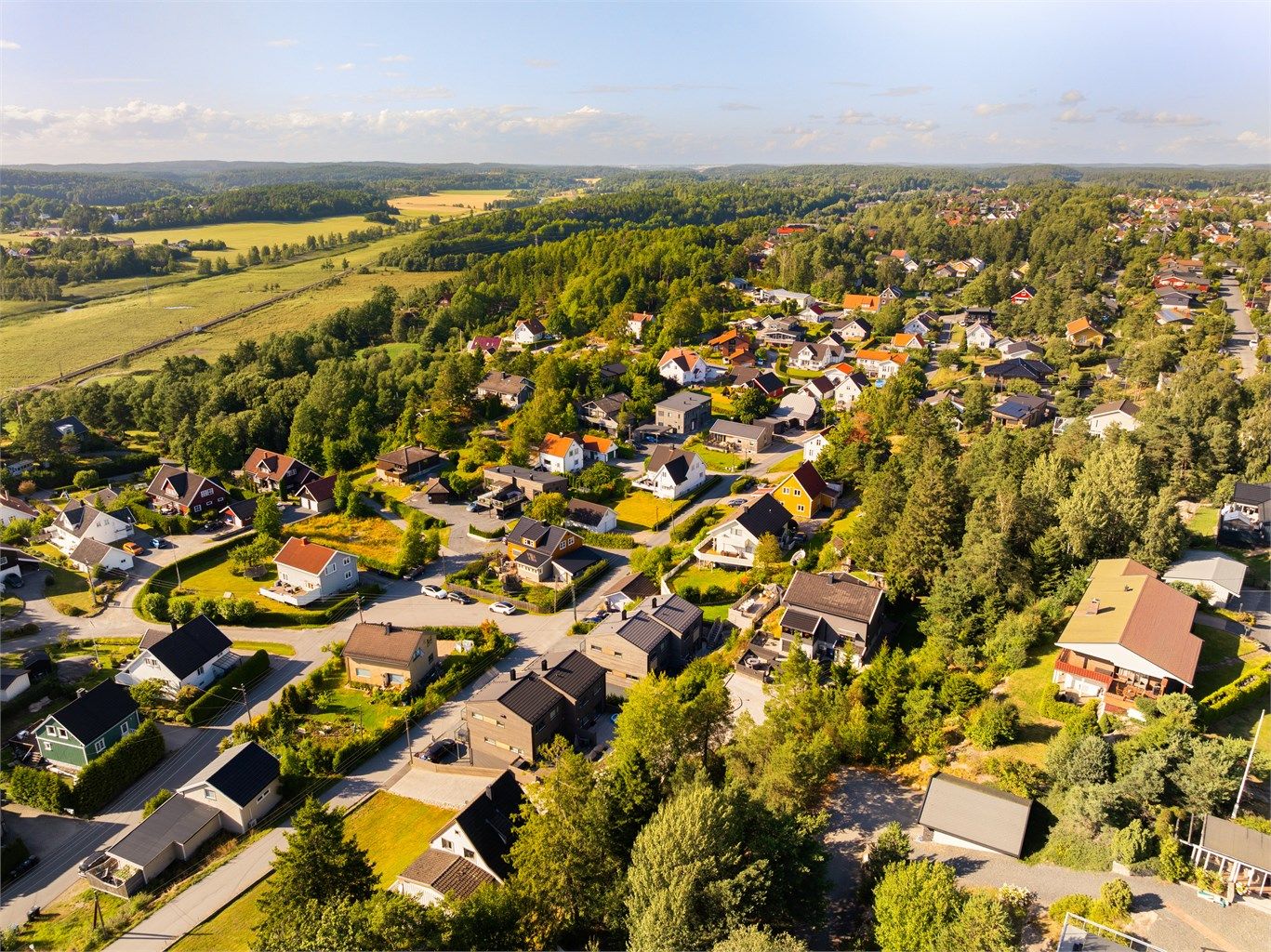 Gluppeveien har ingen gjennomkjøringsmulighet for bil og derav et rolig, barnevennlig miljø.