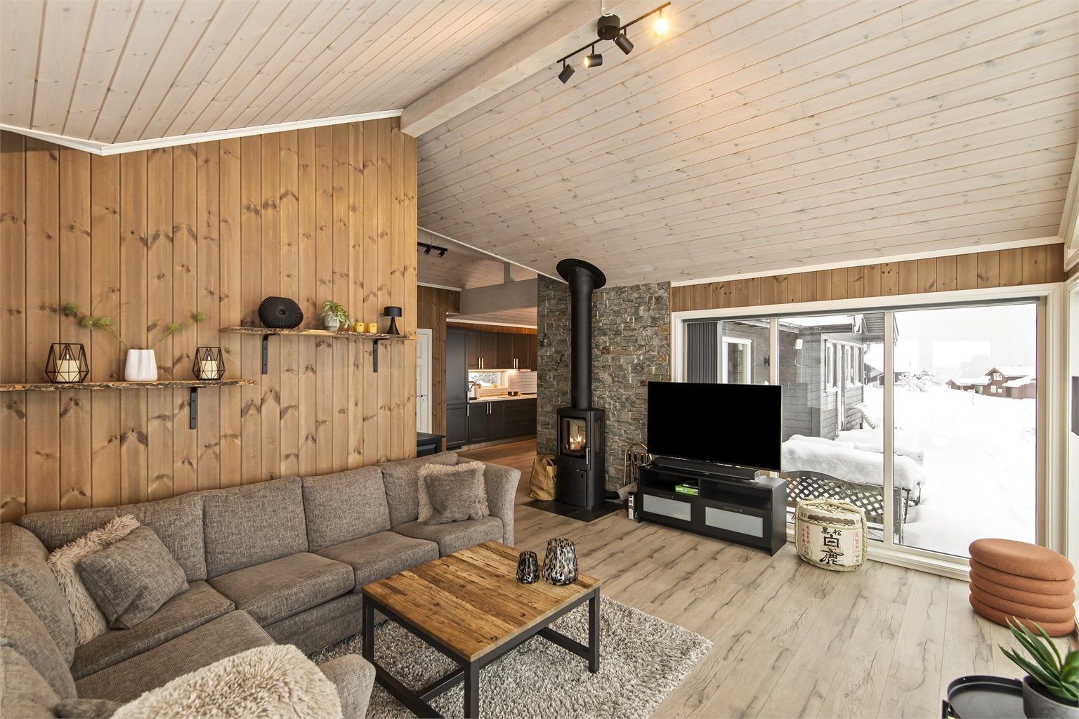 God plass i stuen til salong når man vil slappe av etter en lang dag ute