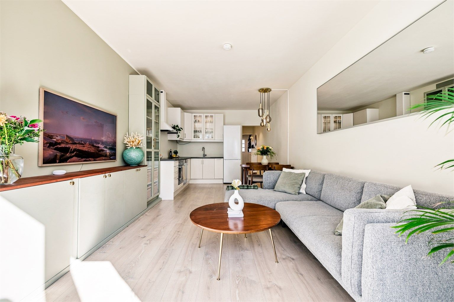 Den åpne løsningen gir god plass til inndeling av flere sosiale soner. 