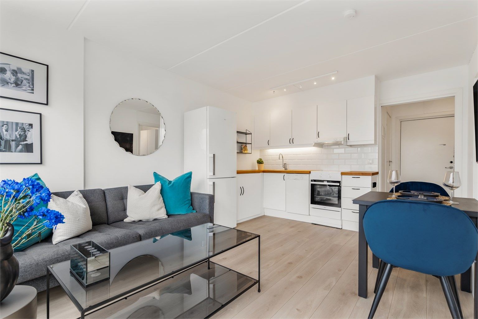 Lys og stilren 2-roms toppleilighet (5. etasje)