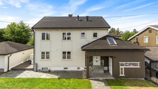 Moderne halvpart tomannsbolig med flott beliggenhet i en rolig og trafikkstille gate i meget barnevennlige omgivelser (Foto: Petter Tanum/TanumFoto)