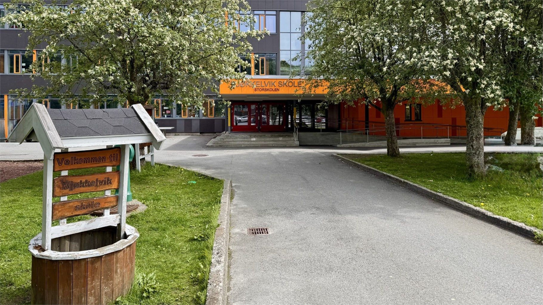 Ca 25 minutter å gå til Kjøkkelvik skole