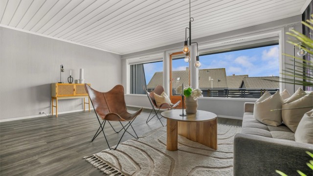 Velkommen til Hagestien 21 - Presentert av Mossige v/Krogsveen Jæren