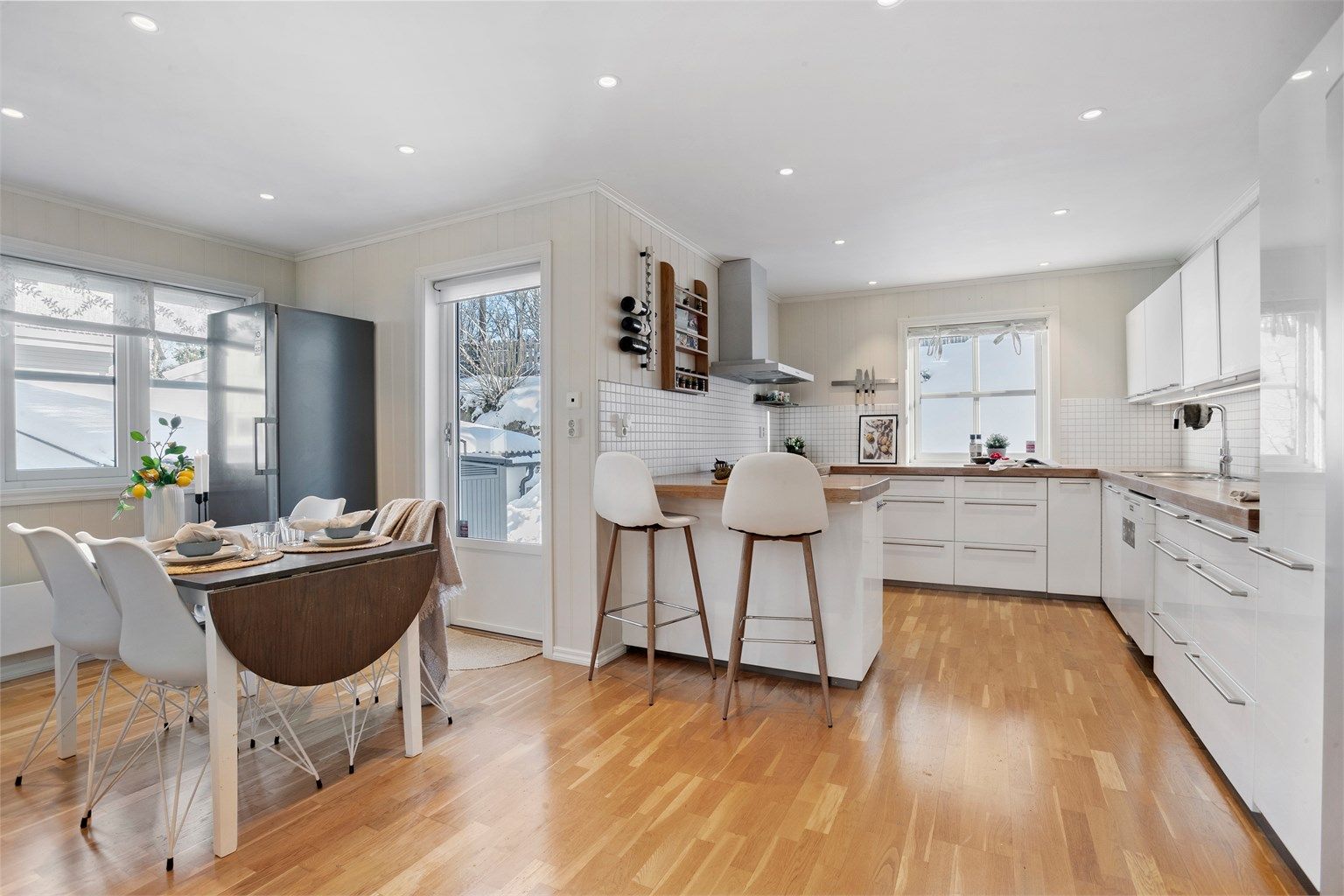 Stort og separat kjøkken fra Kvik.