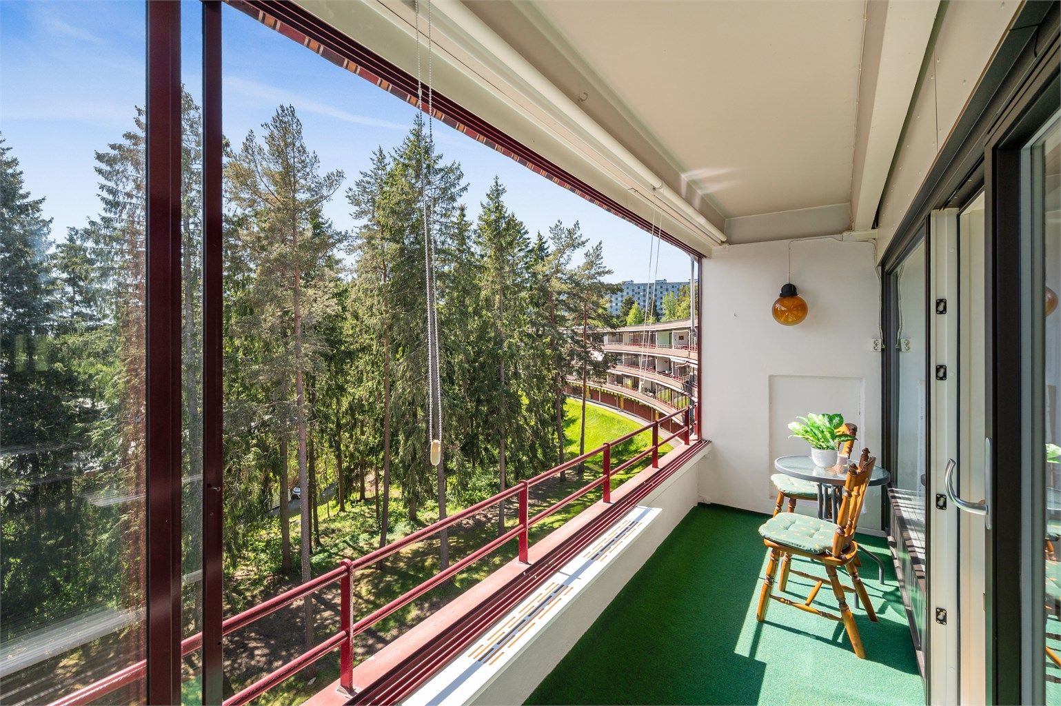 Nhut Nam Huynh v/ Krogsveen har gleden av å presentere Ammerudveien 87!