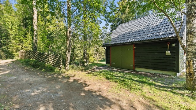Fasade av garasjen