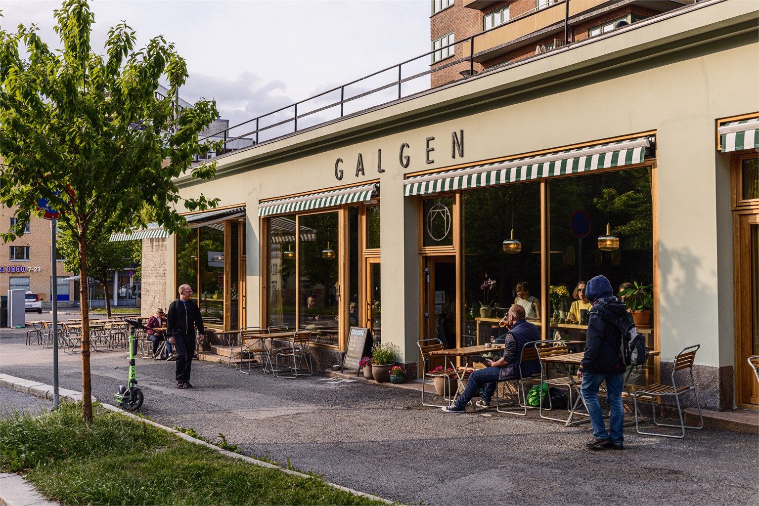 I nærområdet ligger også Galgen, en hyggelig restaurant og bar som blant annet er kjent for det mange mener er byens beste pannekaker