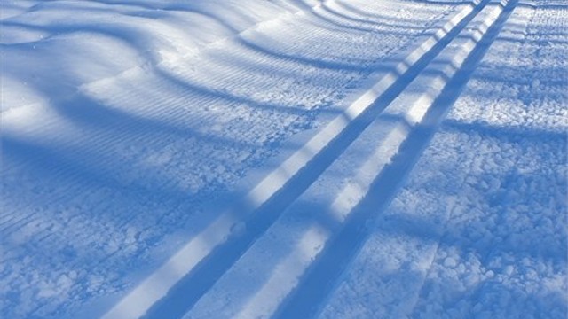 Skispor rett utenfor døren