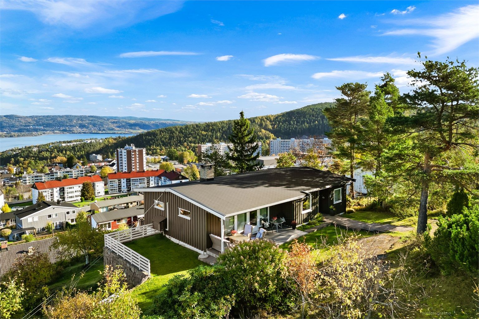 Eiendommen har en attraktiv og barnevennlig beliggenhet i et veletablert samt rolig boligstrøk.
Foto: Haiman Askari.