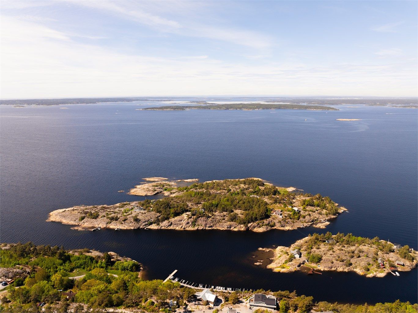 Til Mørvika er det kun 1,5 times biltur fra sentrale Oslo, hovedsakelig på E6.