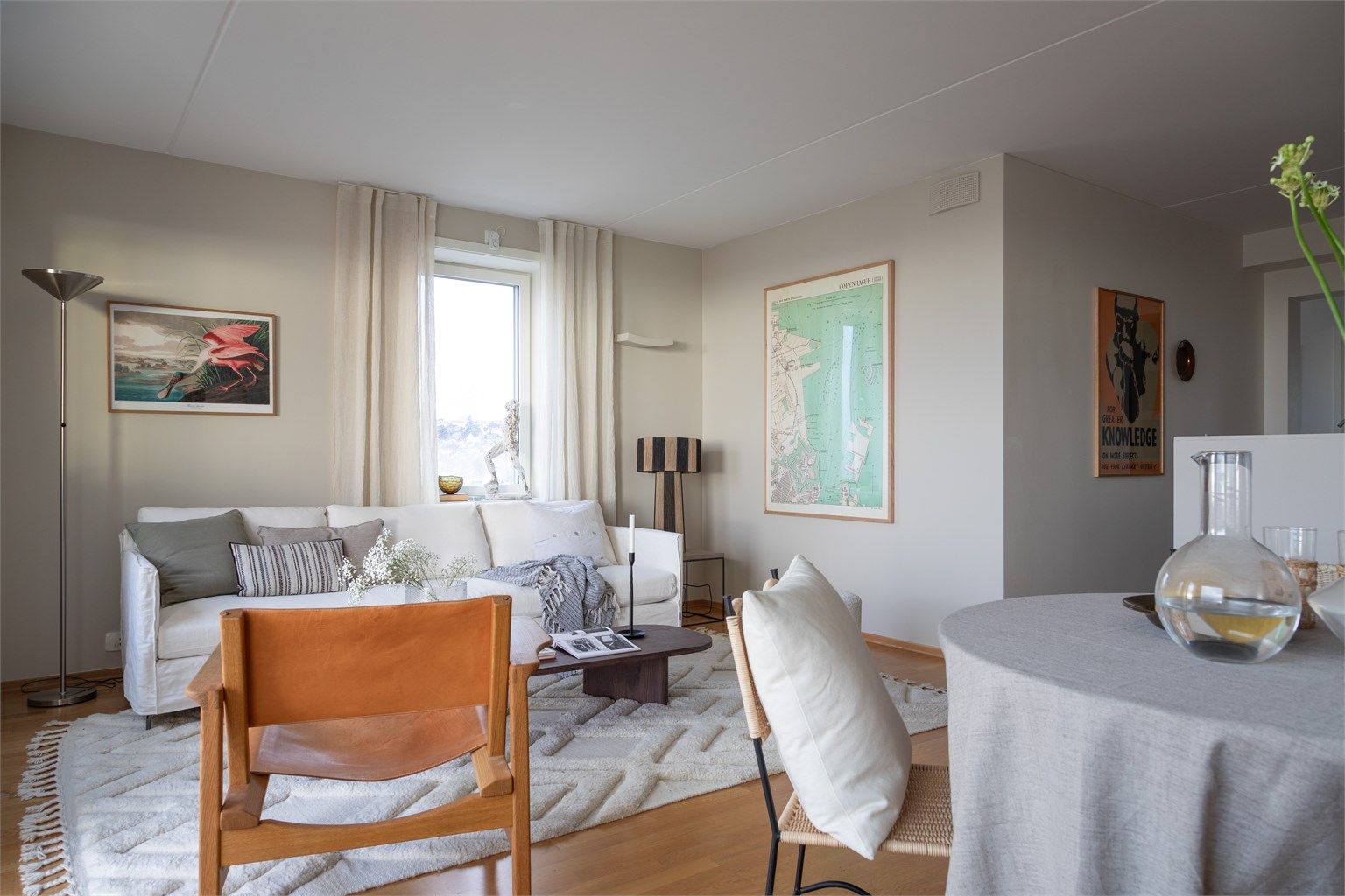 Bygget er fra 2014 og det medfølger en garasjeplass i garasjekjelleren.