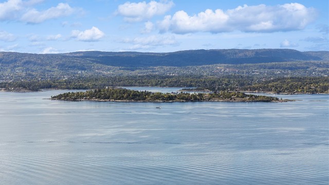 Når kvelden kommer kan du nyte solnedgangen fra balkongen.