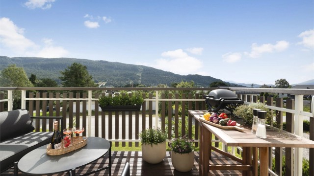 Velkommen til Vassendvegen 21 B, boligen presenteres av Geir Kristian Ødegård og Nina Ormseth Pettersen hos Krogsveen