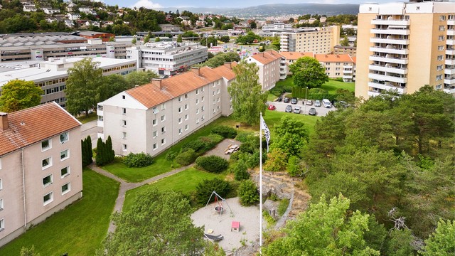 Storgården Borettslag har et ryddig og åpent bomiljø med store fellesarealer.