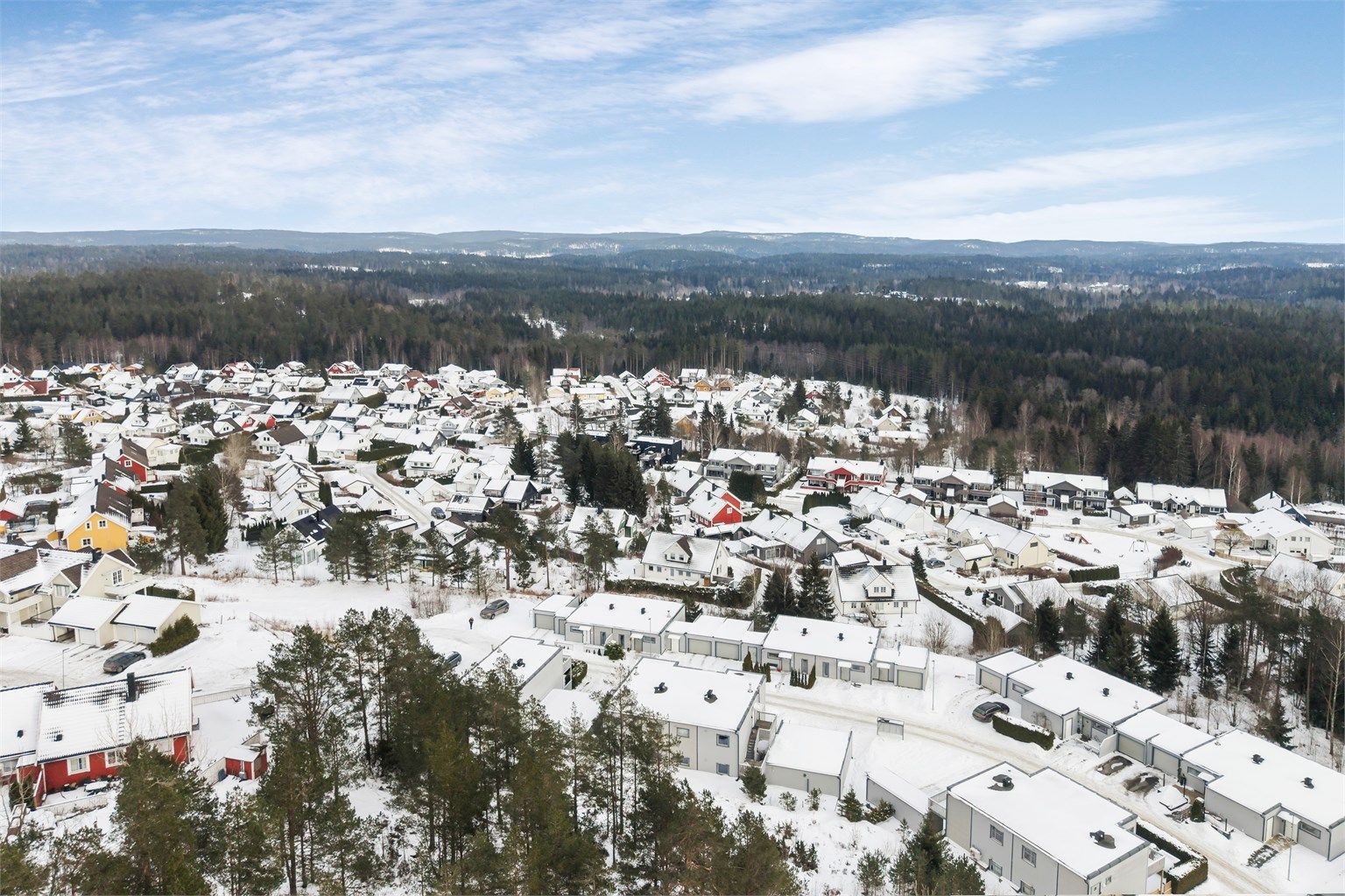 Rolig og barnevennlig boligfelt øverst på populære Bøleråsen. Marka i umiddelbar nærhet og kort vei til det meste!