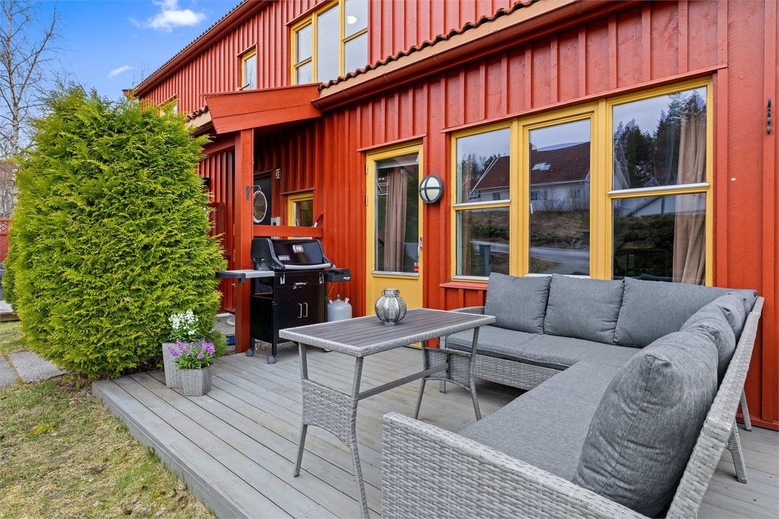 Egen markterrasse på ca 10 kvm