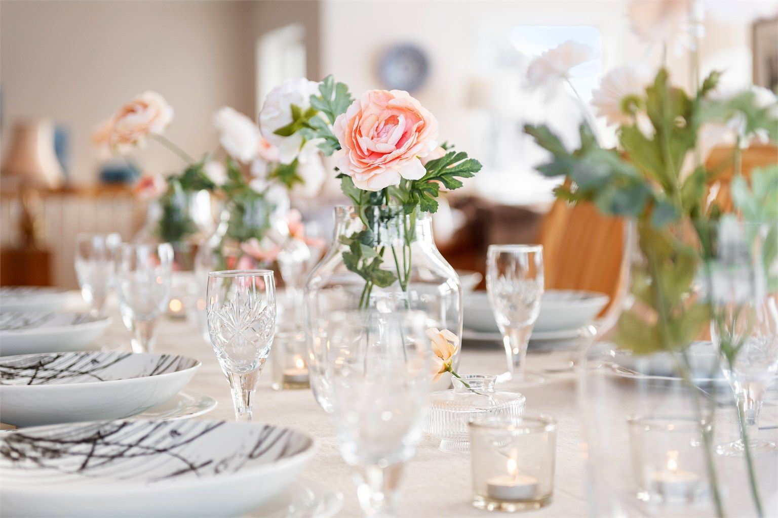 Her ligger alt til rette for å skape en flott ramme rundt måltidene.