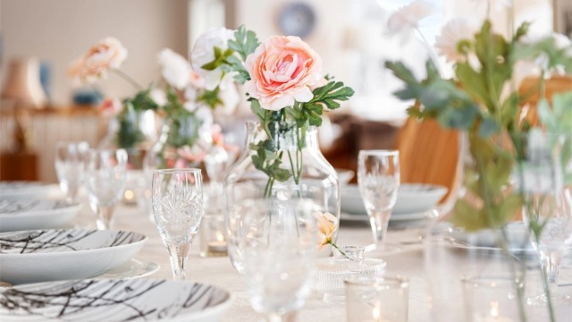 Her ligger alt til rette for å skape en flott ramme rundt måltidene.