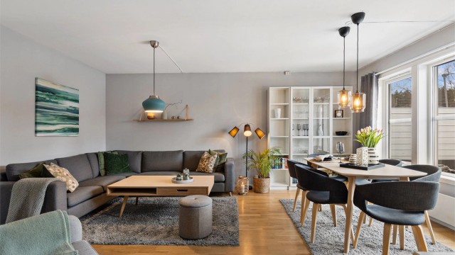 En helhetlig og lys fargepalett gir et godt utgangspunkt for personlig innredning.