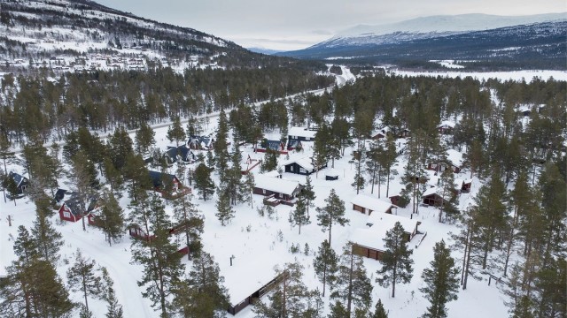Dronebilde av hytteområdet på Bøvermoen