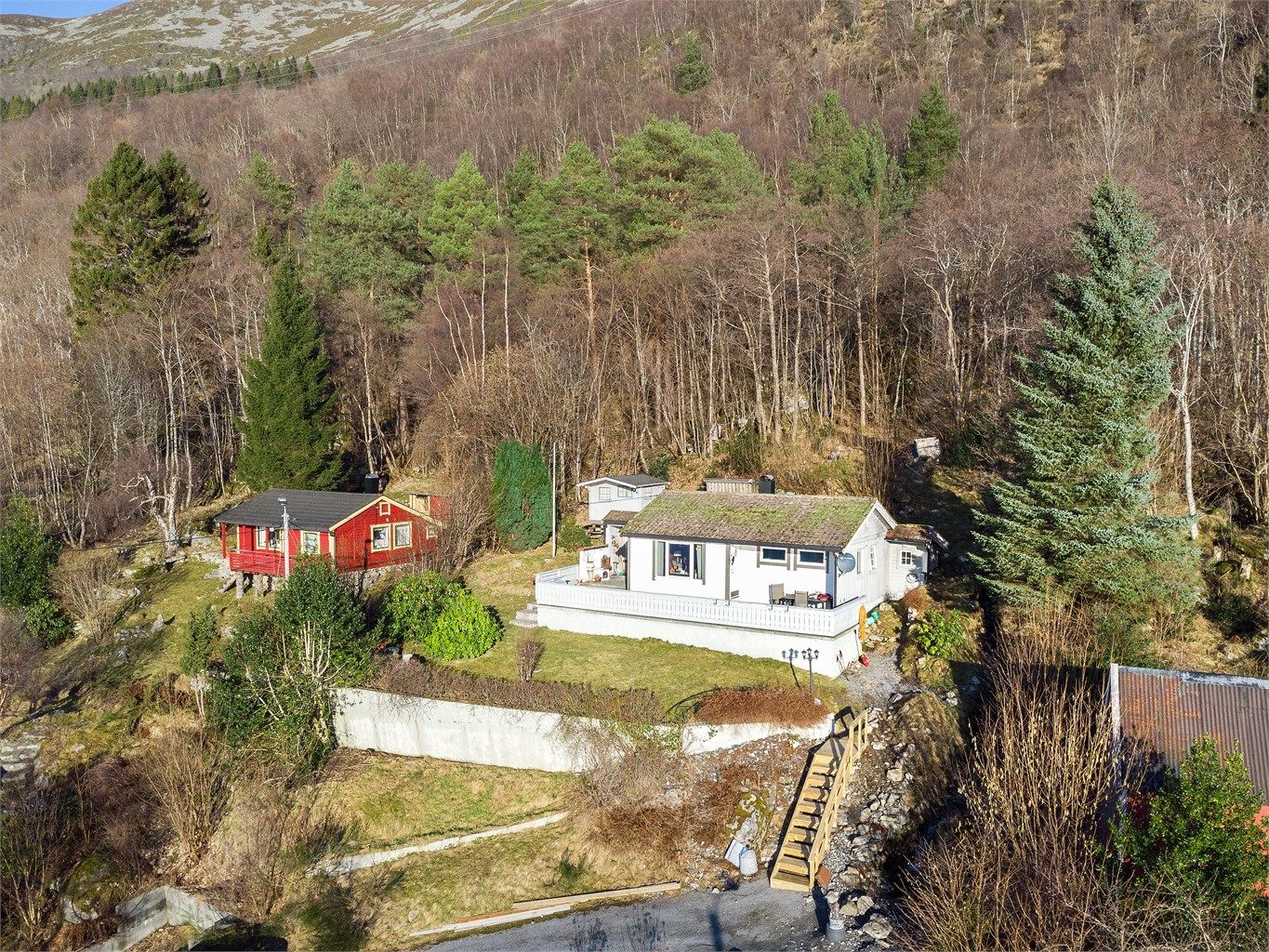 Krogsveen Sunnmøre v/Eiendomsmegler Harald Osdal har gleden av å presentere Nøringsetvegen 126, en fritidsbolig  beliggende på Sulesund i Sula kommune