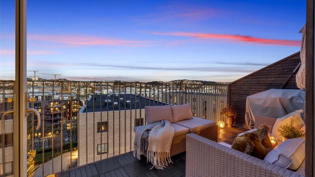 Velkommen til Sigurd Hoels vei 51 - Presenteres av Eiendomsmegler Sarvajuthan Mahalingam v/Krogsveen!