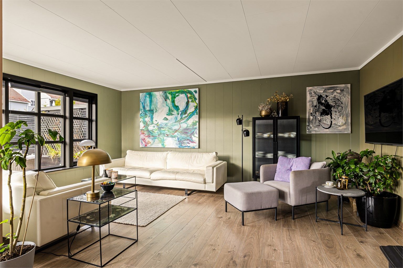 Koselig TV -krok med plass til hele familien.