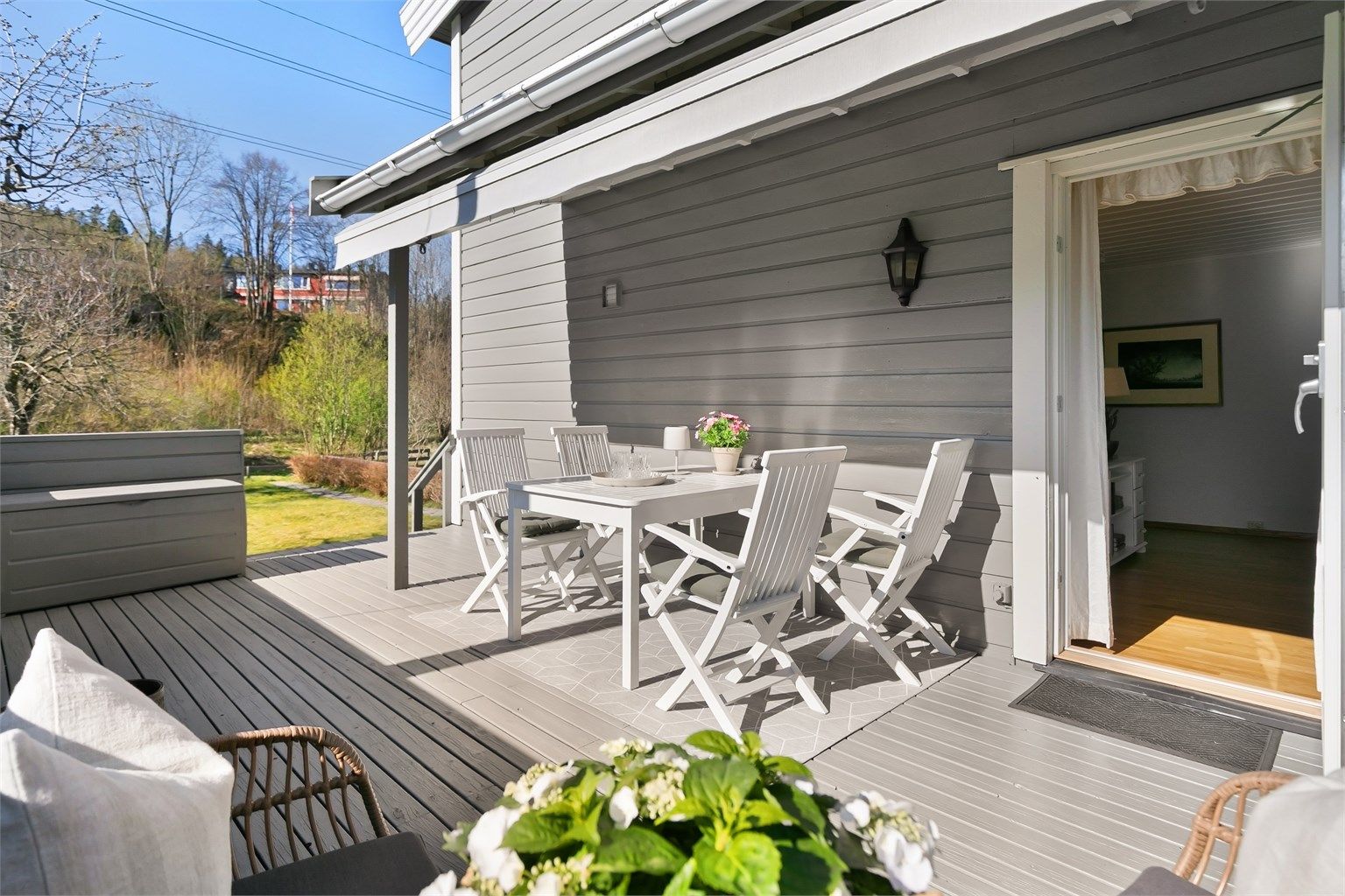 Flott tilbygget enderekkehus for hele familien i barnevennlige omgivelser