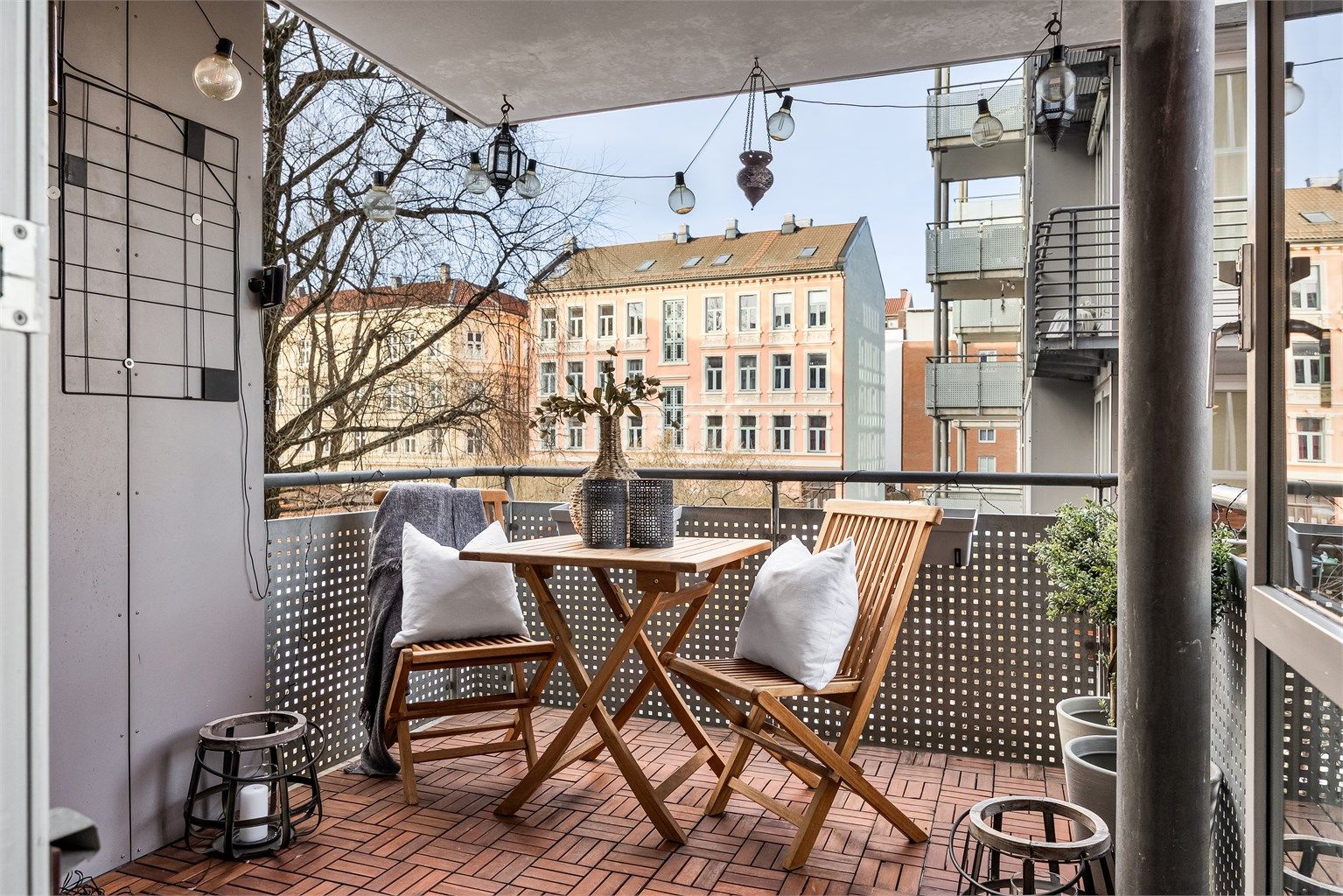 Her har du Klosterenga skulpturpark som nabo.