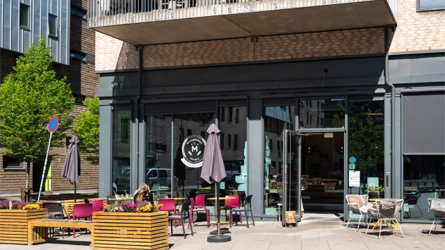 Populære Boulangerie M kan by på deilig bakst, og pizza på kveldstid.