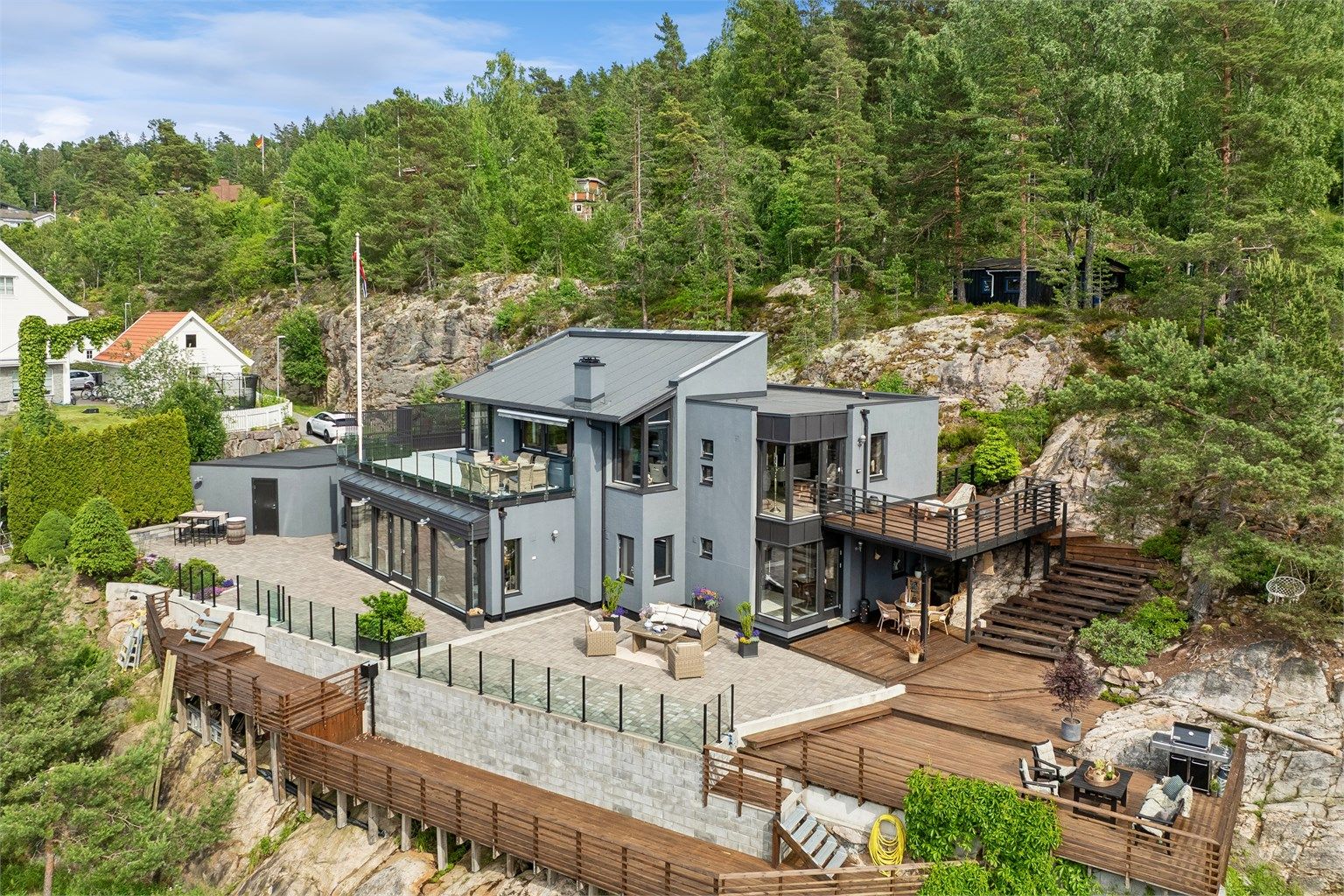 Arkitektonisk perle med spektakulær panoramautsikt over Oslofjorden og Steilene. Foto: John Kerlefsen v/Efkt