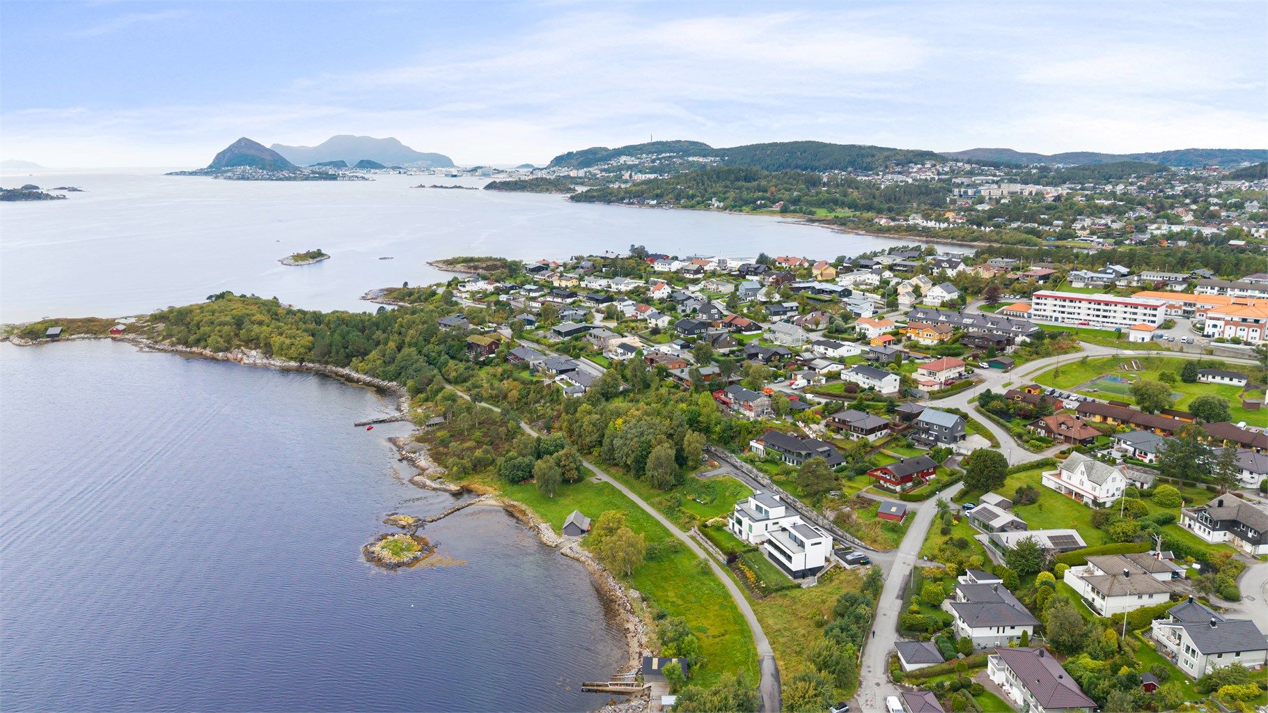 Flotte bade- og turområder langs svabergene på Bogneset.