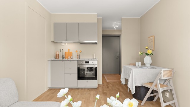 Også hybeldelen er oppgradert med et nytt IKEA-kjøkken fra 2026, som gir et moderne uttrykk.