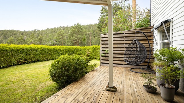 Pent opparbeidet hage med gode solforhold